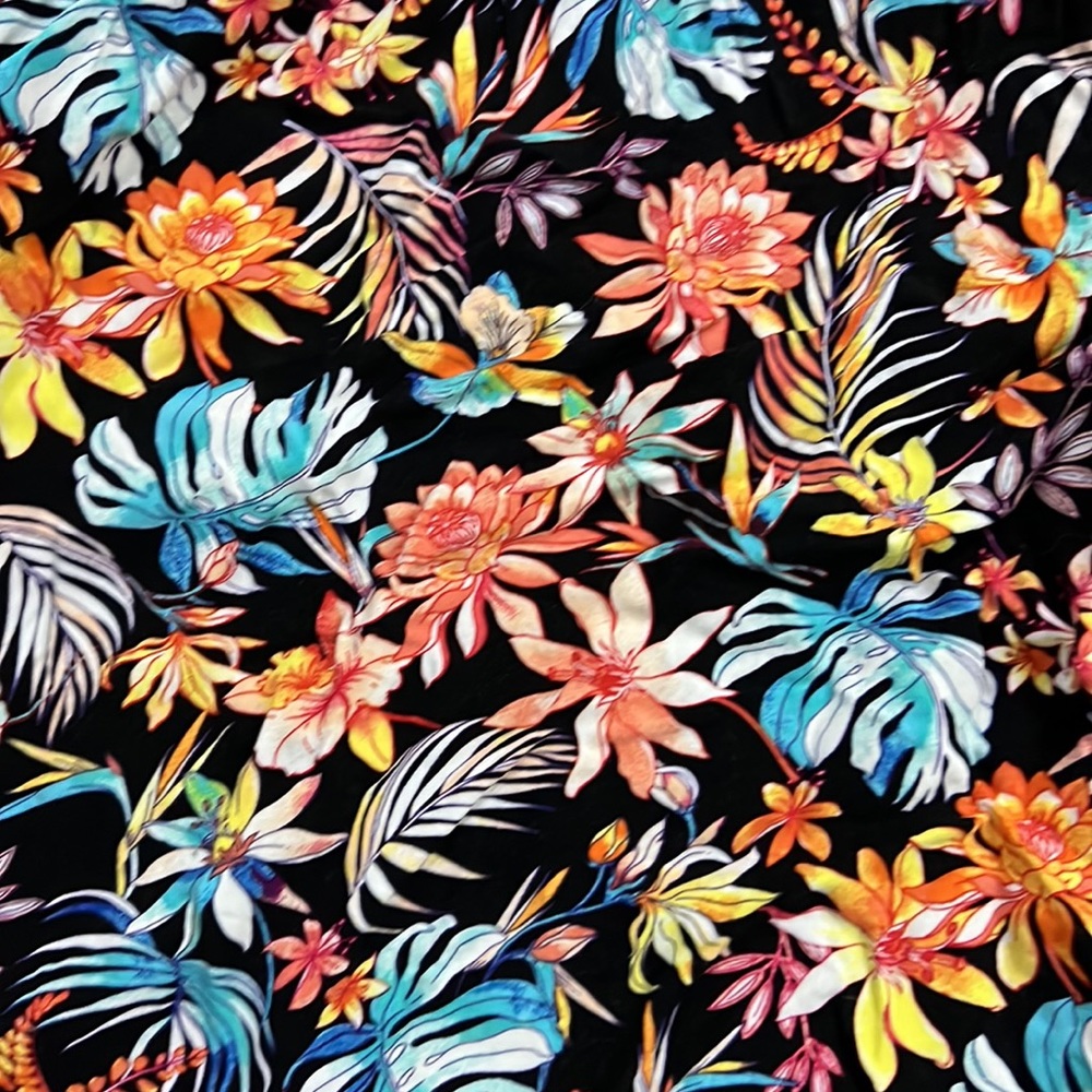 Fun print button down - Picture 2 of 2